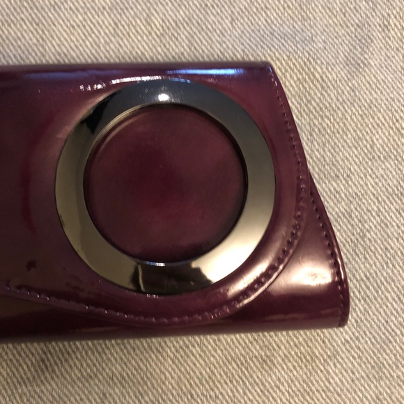 Le Chateau Plum Clutch - Picture 2 of 7